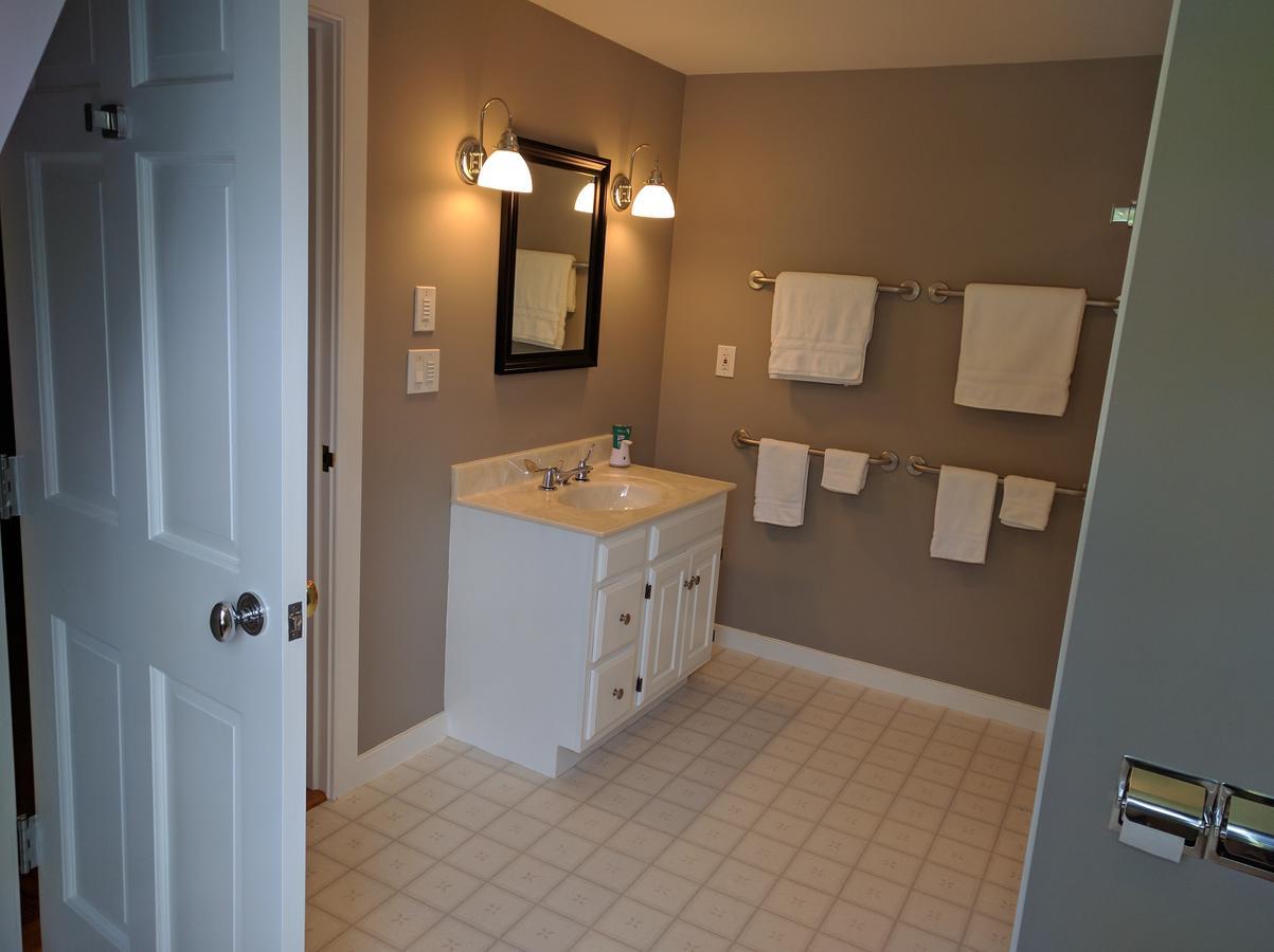 The Chase House Inn Cornish Room photo